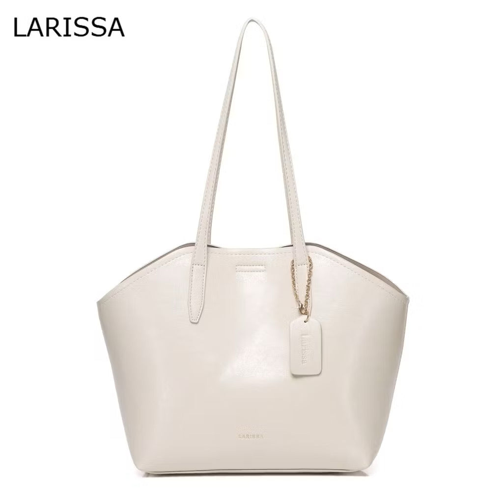 LARISSA Reina Tote Bag