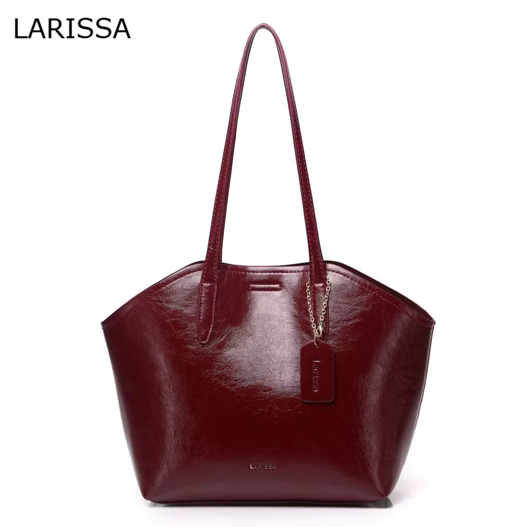 LARISSA Reina Tote Bag