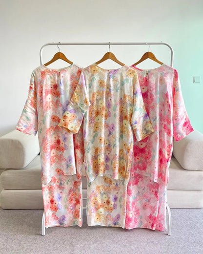 HW Harum Shimmer Satin Kurung With Pario Set