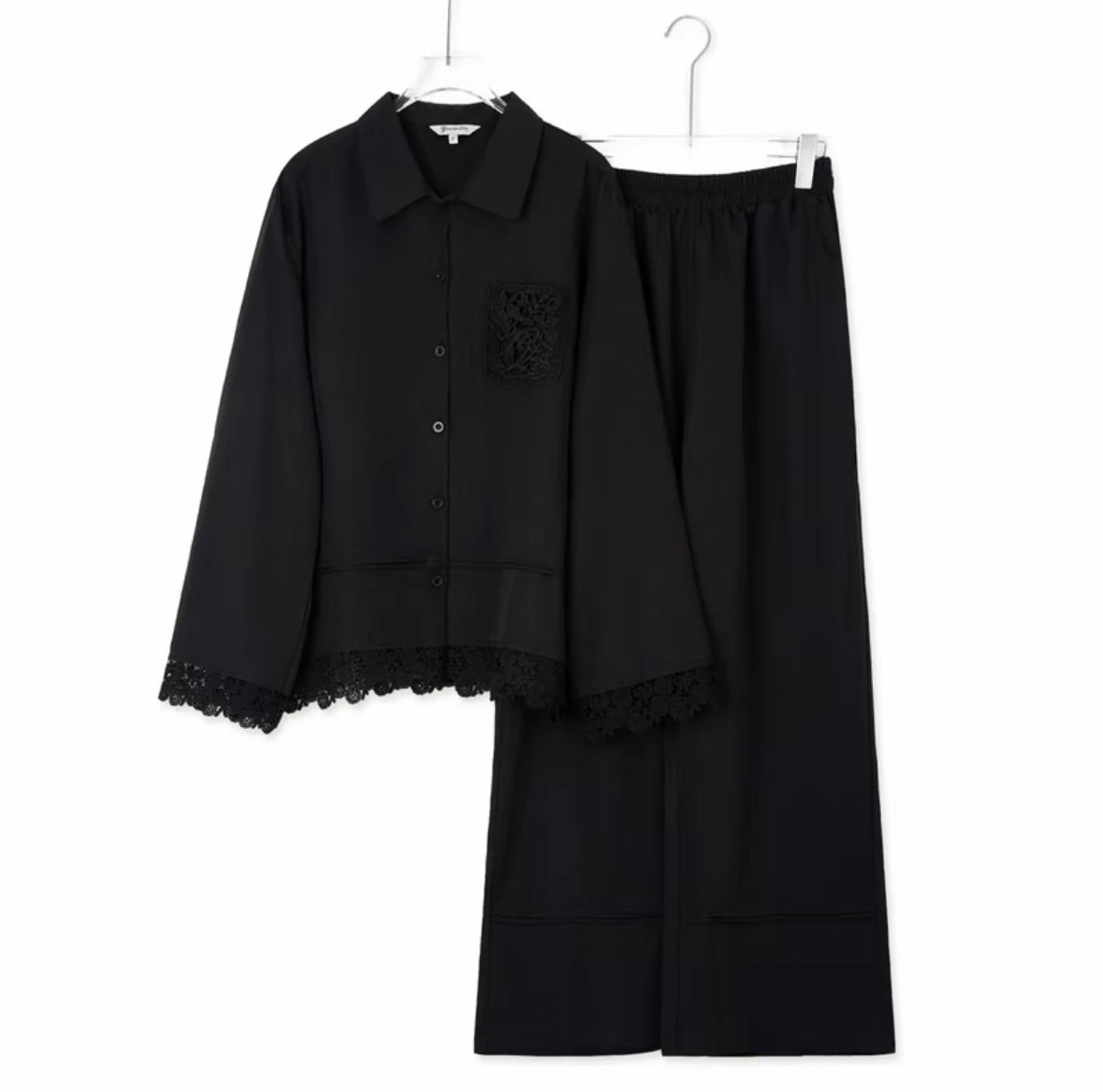 YM Ranisha Lace Pants Set