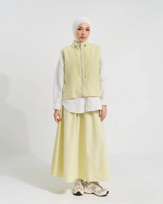 HW Senna Vest With A-cutting Skirt with Sling Bag