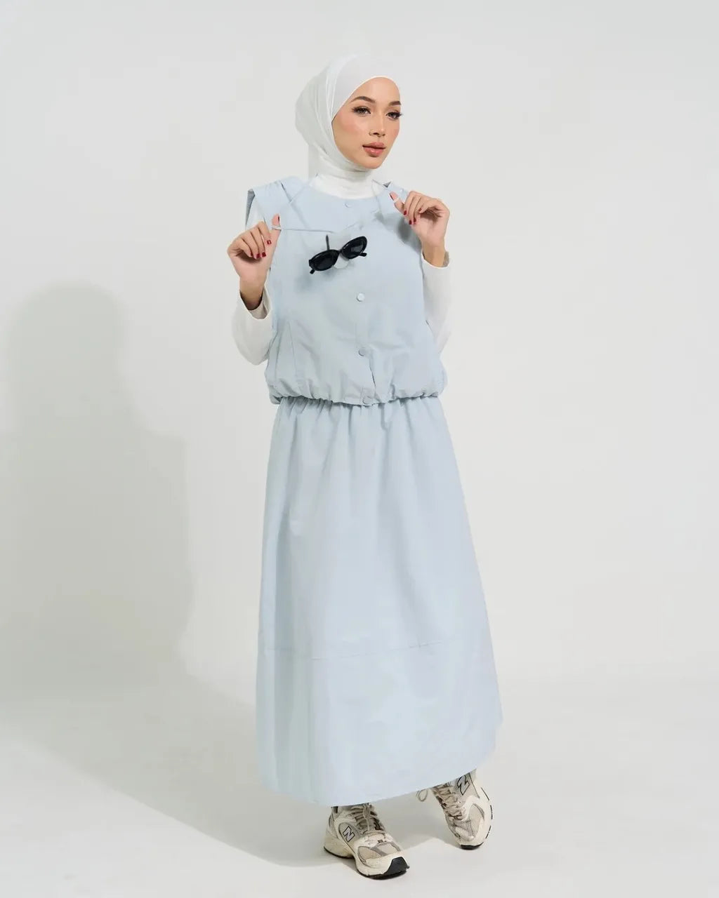 HW Biena Vest Include Inner With A-cutting Skirt