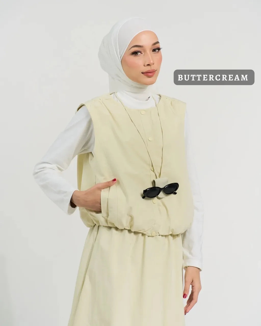 HW Biena Vest Include Inner With A-cutting Skirt