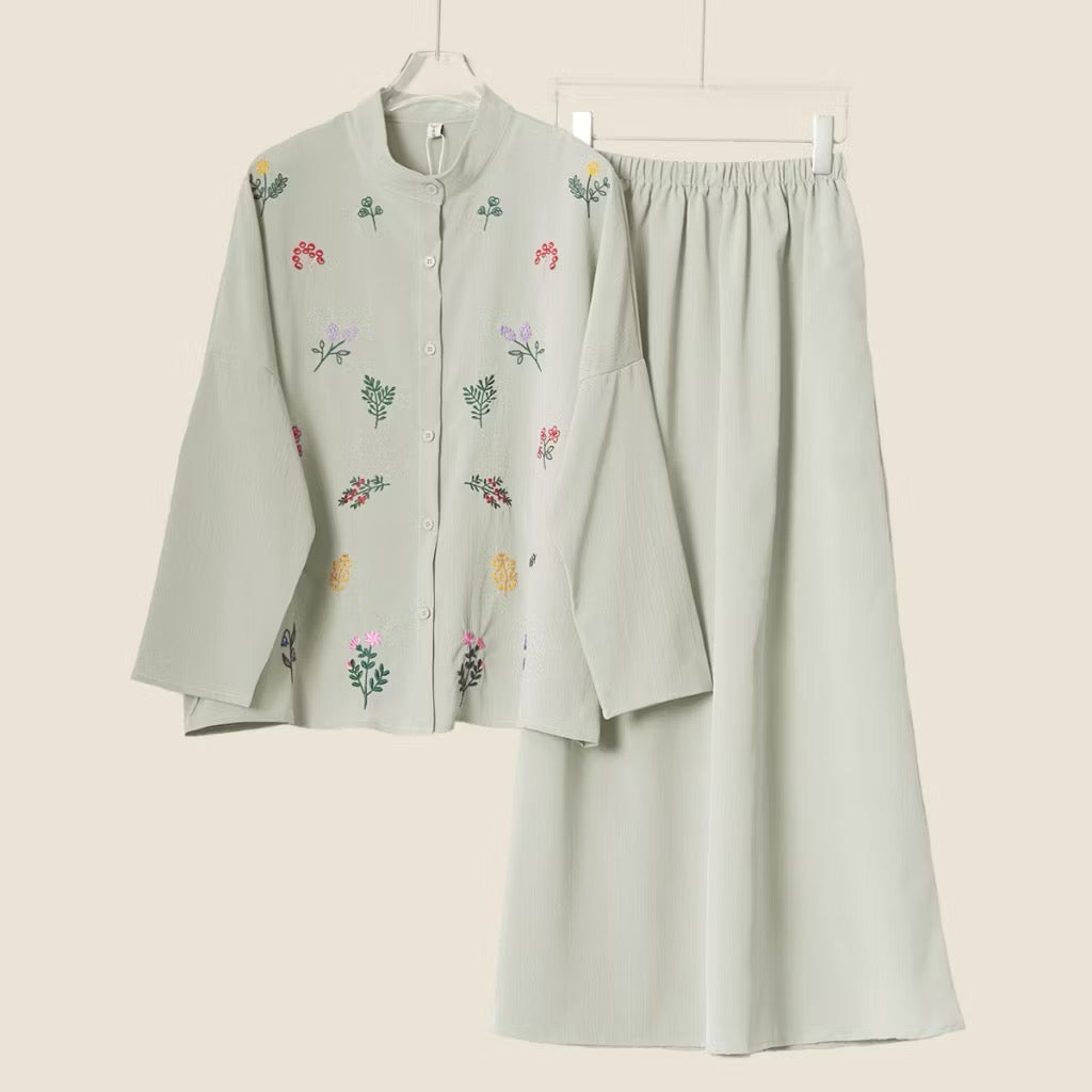 YM Bloom Set (Blouse & Skirt) - Free Size / Plus Size