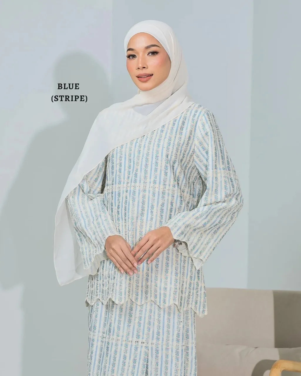 HW Anggun Eyelet Mini Kurung with Scallop Embroidery