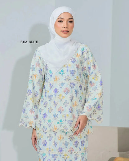HW Anggun Eyelet Mini Kurung with Scallop Embroidery