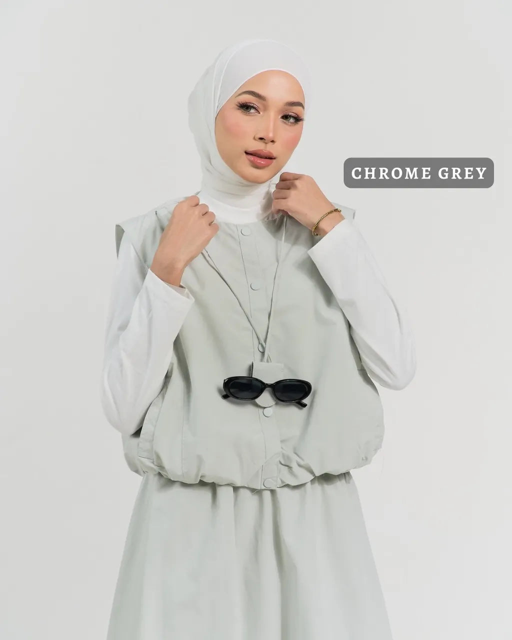 HW Biena Vest Include Inner With A-cutting Skirt