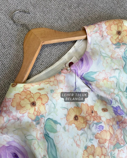 HW Harum Shimmer Satin Kurung With Pario Set