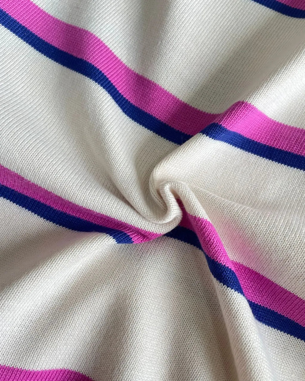 HW [TOP ONLY] Qeela Stripe Basic Knitwear Blouse