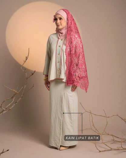 HW [MATCHA STRAWBERRY] Nawal Stripe Kebaya Peplum With Embroidery
