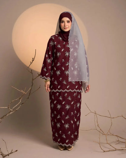 HW Fitri Kurung Moden With Embroidery