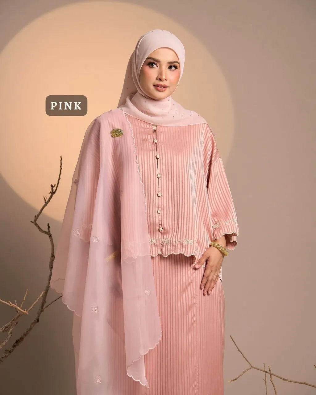 HW Fatya Mini Kurung with Embroidery