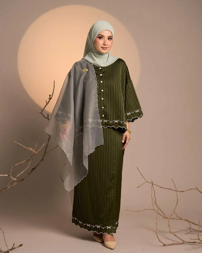 HW Fatya Mini Kurung with Embroidery