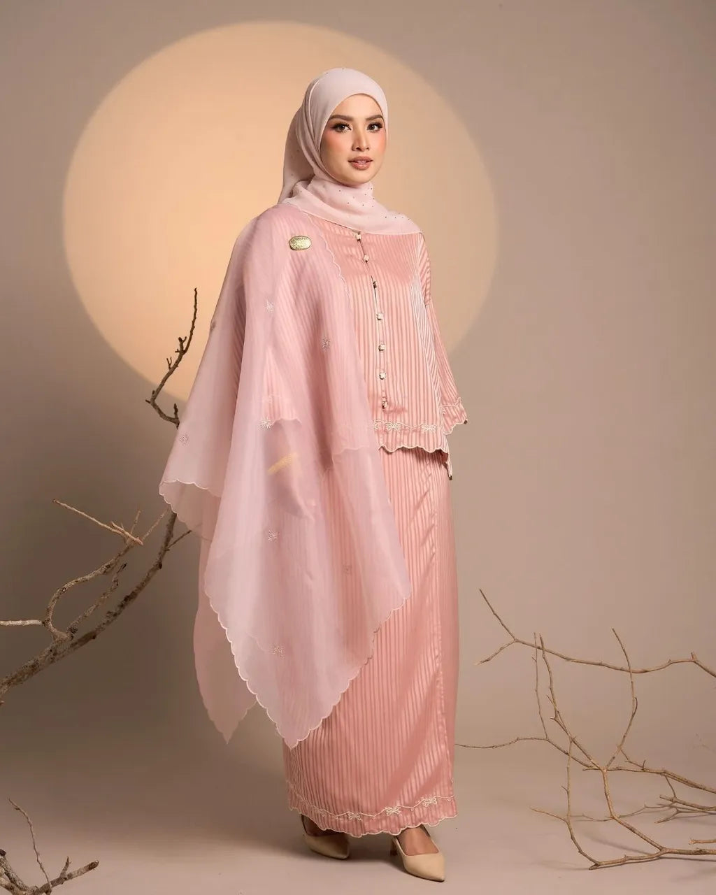 HW Fatya Mini Kurung with Embroidery
