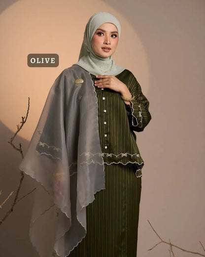 HW Fatya Mini Kurung with Embroidery