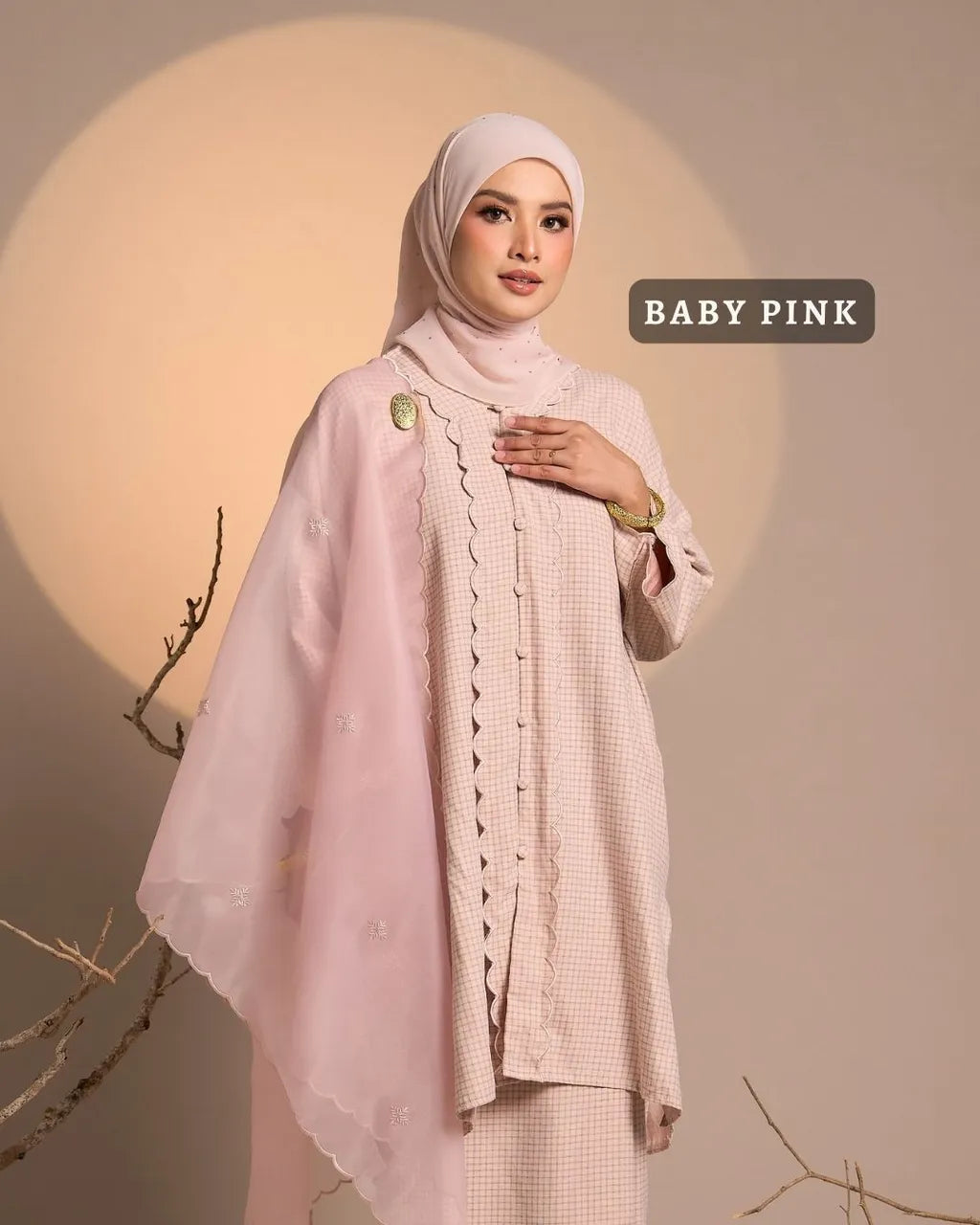 HW Haya Checkered Loose Kebarung With Embroidery