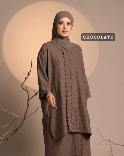 HW Haya Checkered Loose Kebarung With Embroidery