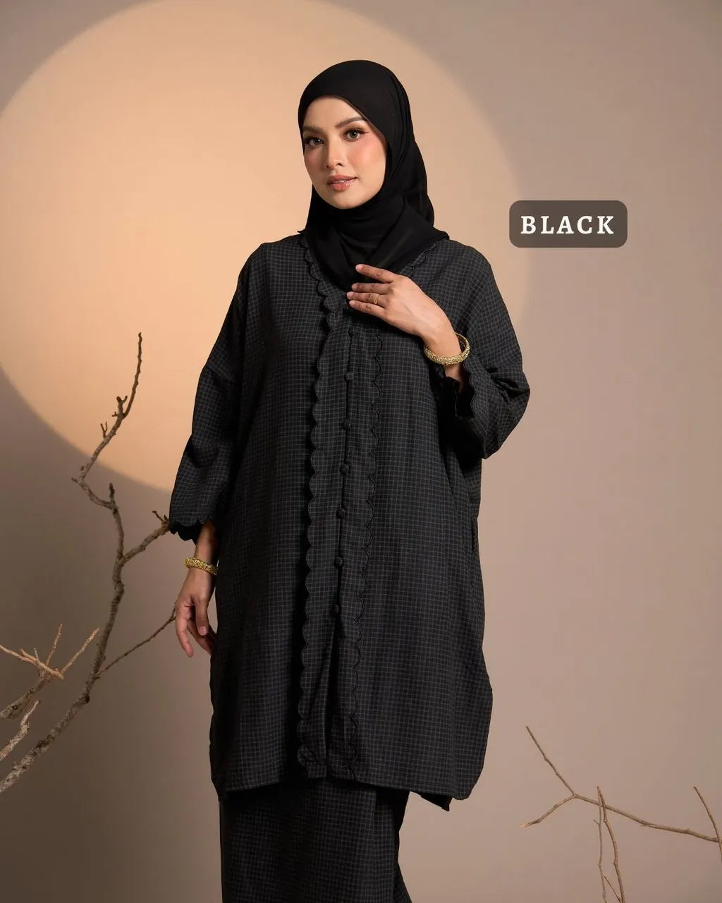 HW Haya Checkered Loose Kebarung With Embroidery