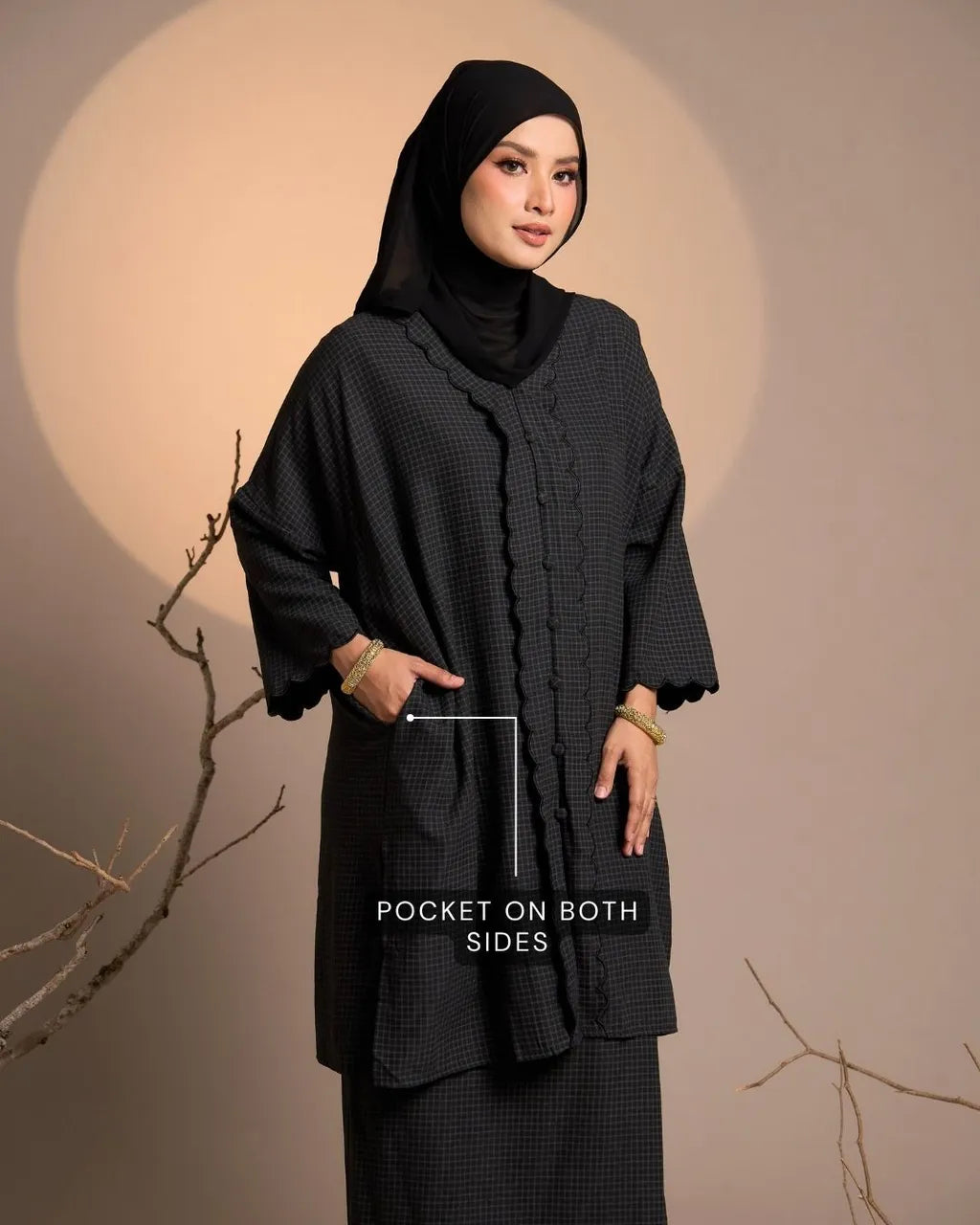 HW Haya Checkered Loose Kebarung With Embroidery