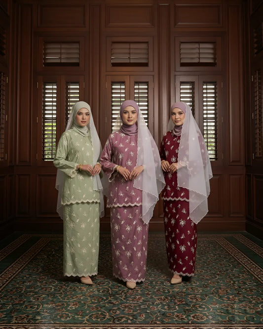 HW Fitri Kurung Moden With Embroidery