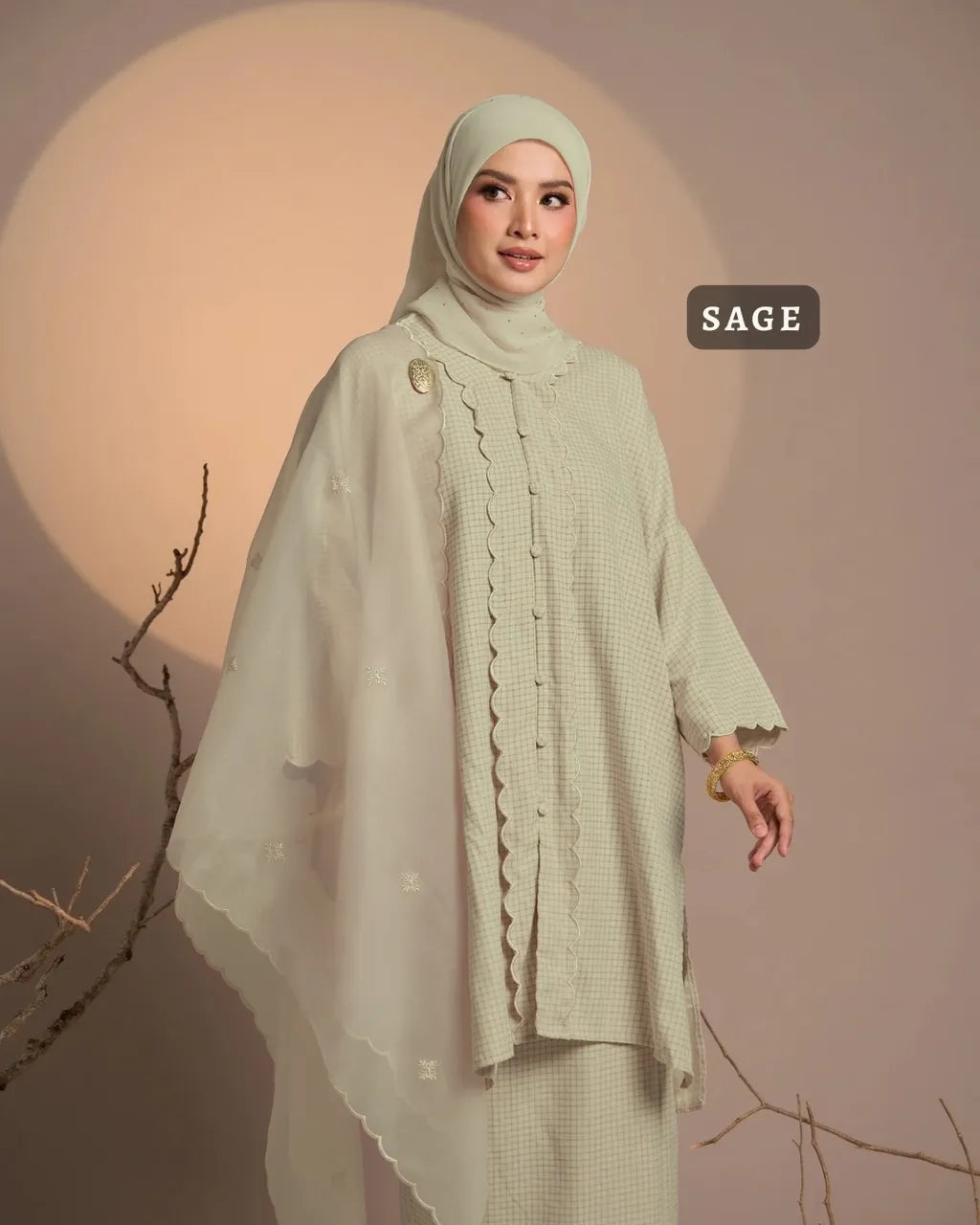 HW Haya Checkered Loose Kebarung With Embroidery