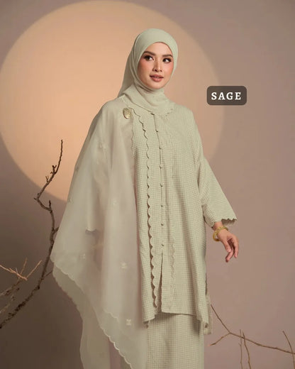 HW Haya Checkered Loose Kebarung With Embroidery