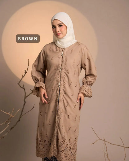 HW Senja Eyelet Embroidery Kebarung With Kain Lipat Batik