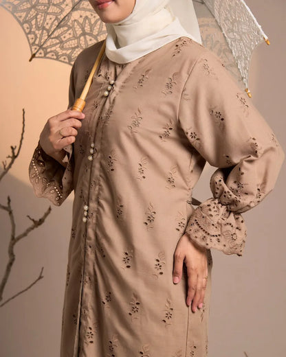 HW Senja Eyelet Embroidery Kebarung With Kain Lipat Batik