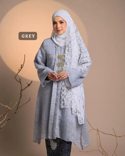 HW Meryam Kebarung Embroidery With Kain Lipat Batik