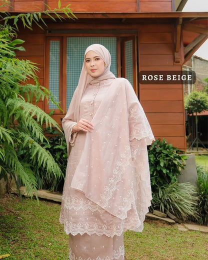 HW Layna Kurung Riau Embroidery With Kain Lipat Batik and Embroidery Shawl