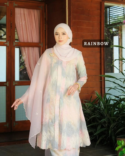 HW Saffya Kebarung Embroidery With Kain Lipat Batik