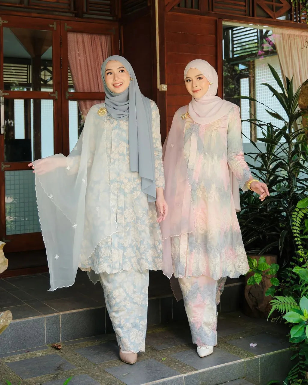 HW Saffya Kebarung Embroidery With Kain Lipat Batik