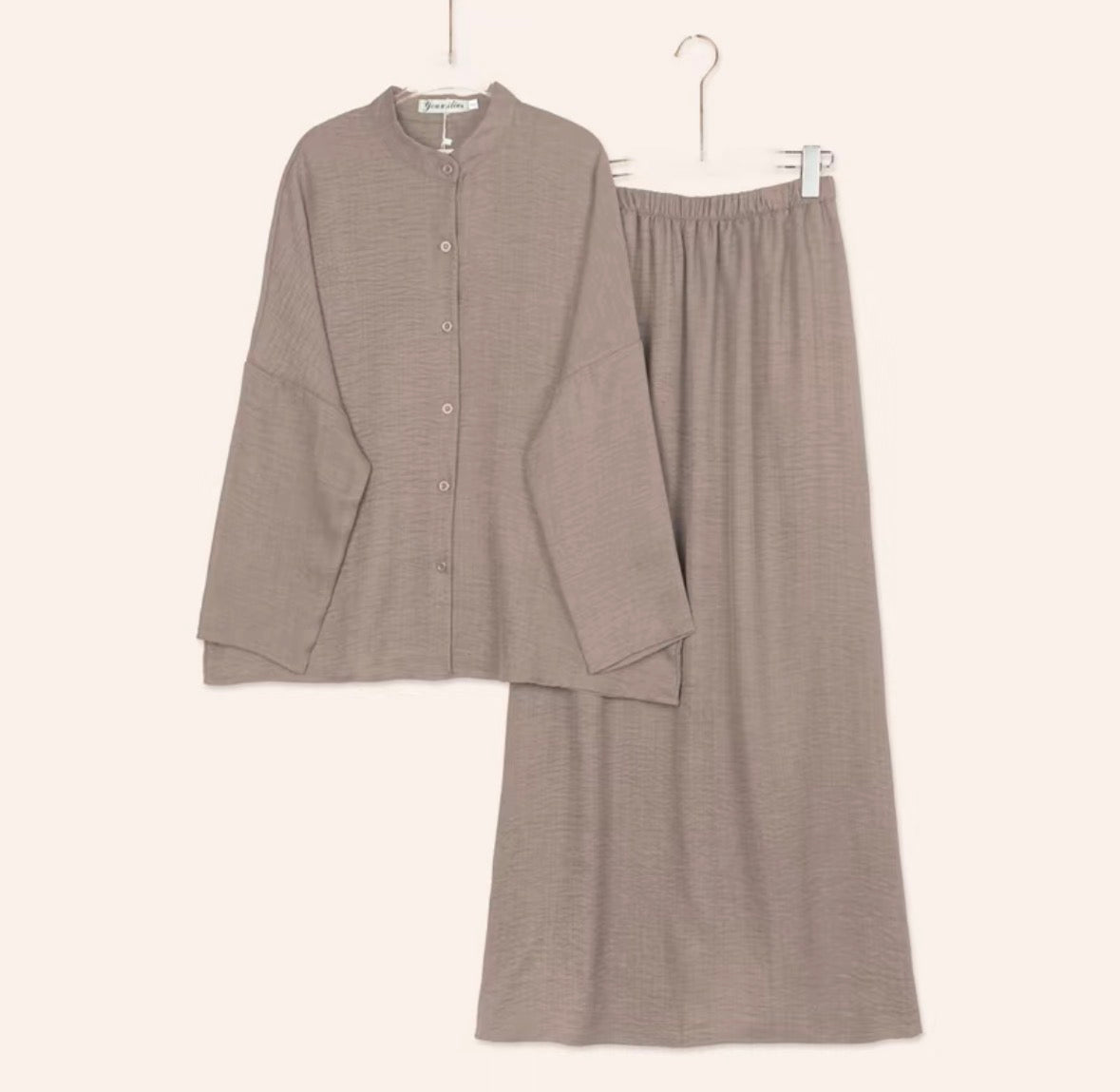 YM Yujin Set (Blouse & Skirt) - Free Size / Plus Size