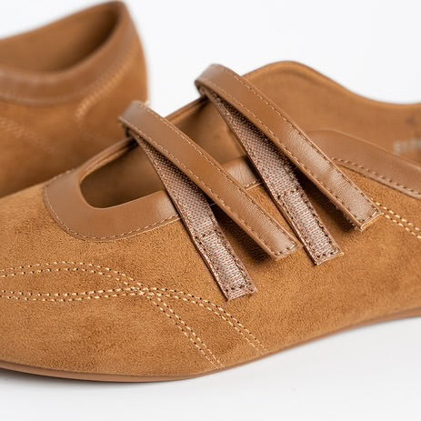 H2U Voline Suede Flats