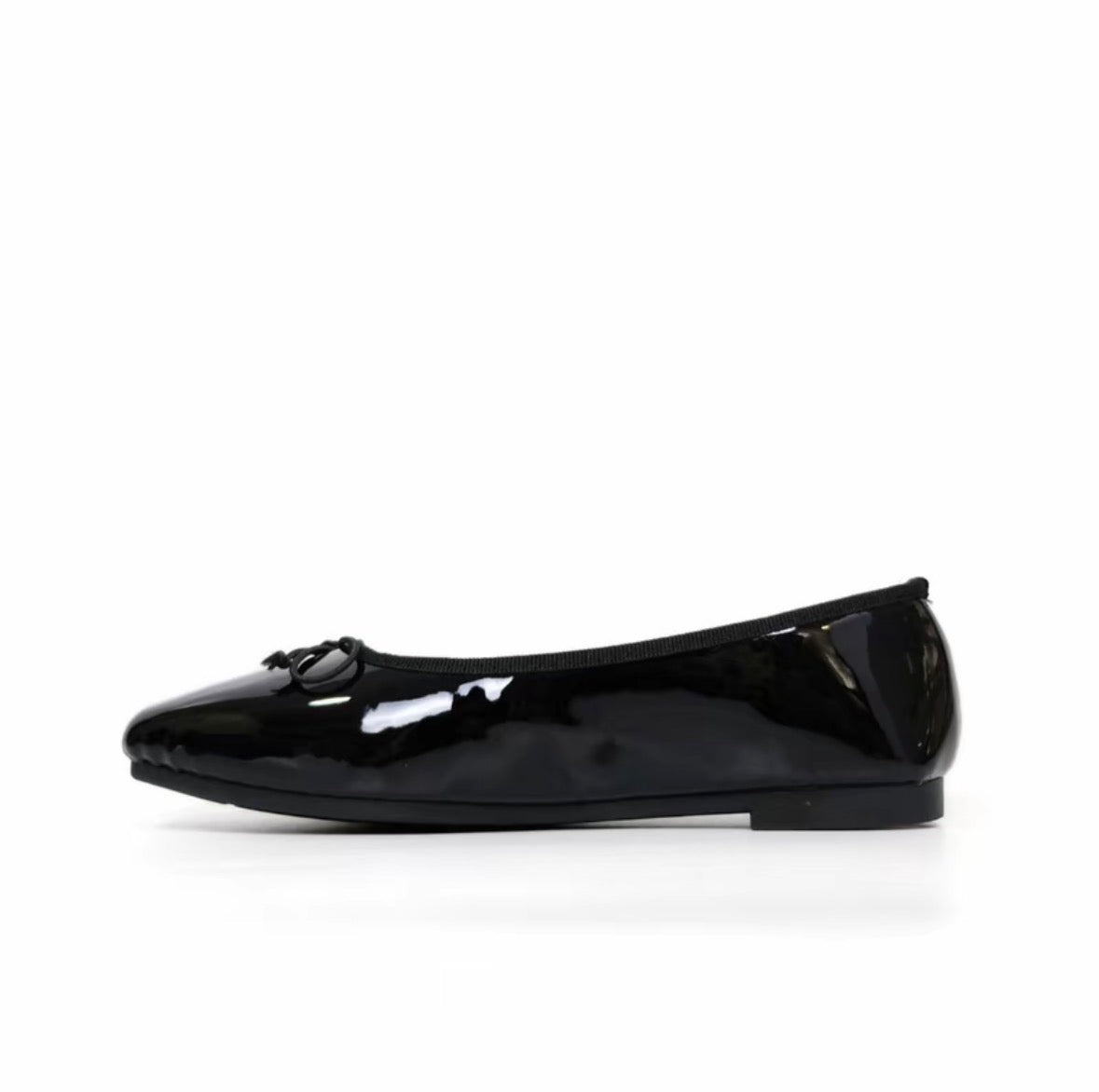 LYDEN Mary Jane Glossy Flats