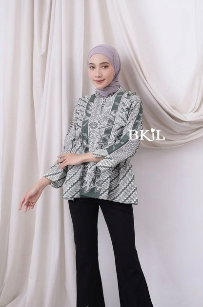 Sintya Batik Top/Blouse