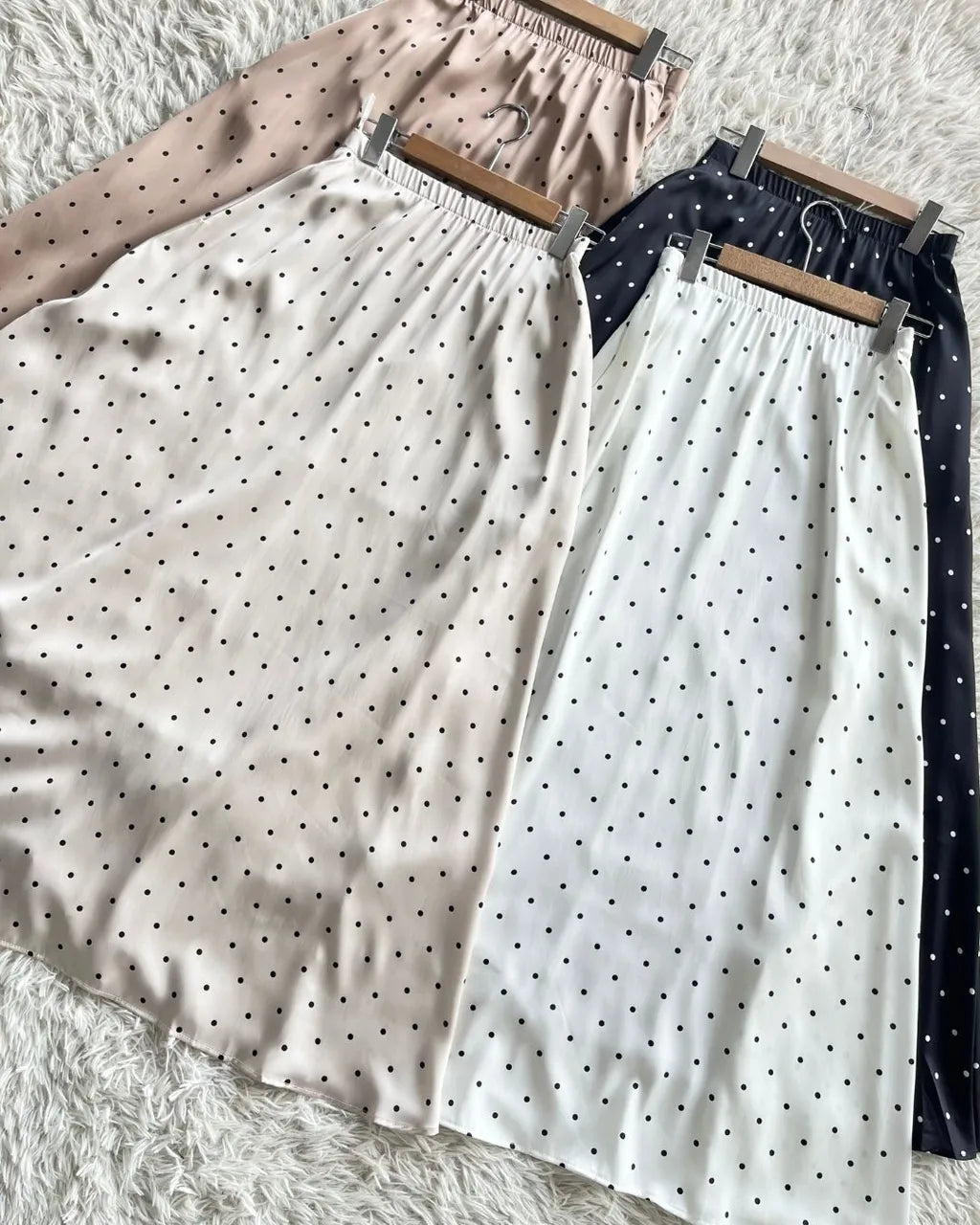 HW Emy Polka Dot Flowy Satin Flared Long A-cutting Skirt