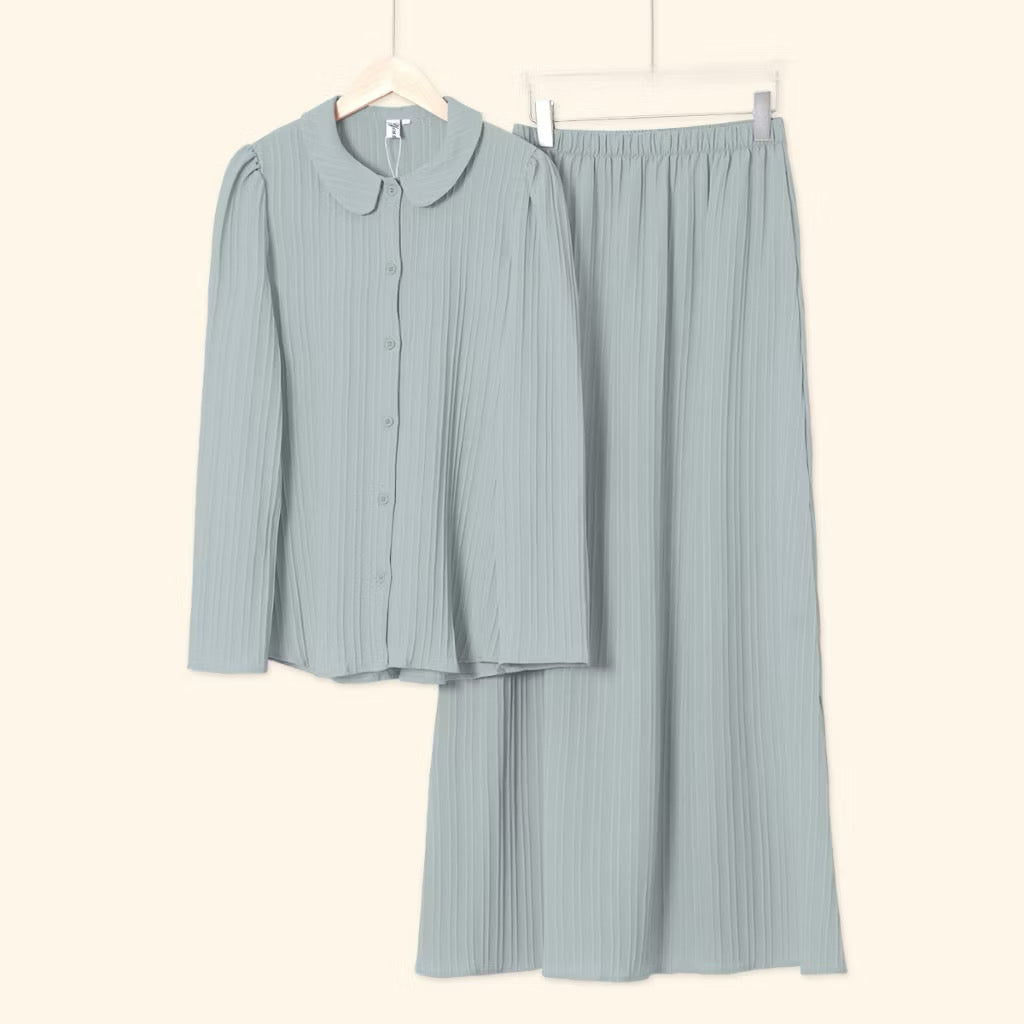 YM Yuri Set (Blouse & Skirt) - Free Size / Plus Size