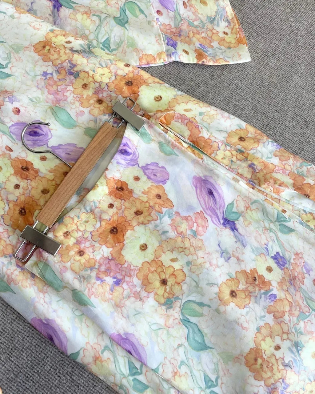 HW Harum Shimmer Satin Kurung With Pario Set