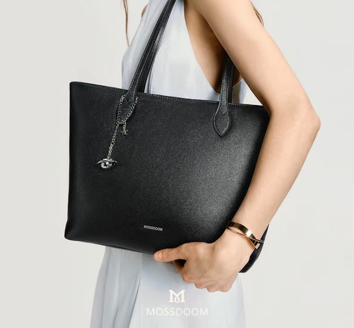 MD Margot Tote Bag in Black