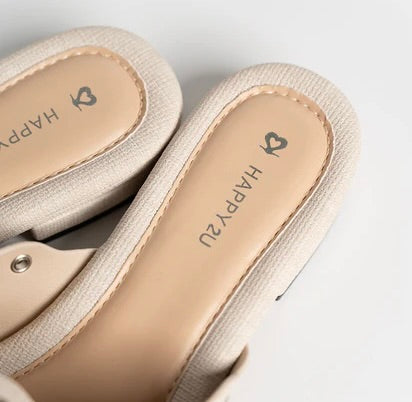 H2U Eyelet Ribbon Low Heels