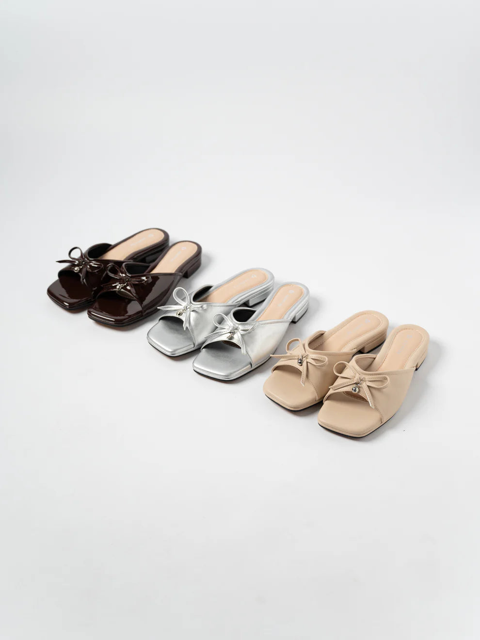 H2U Reed Ribbon Low Heels
