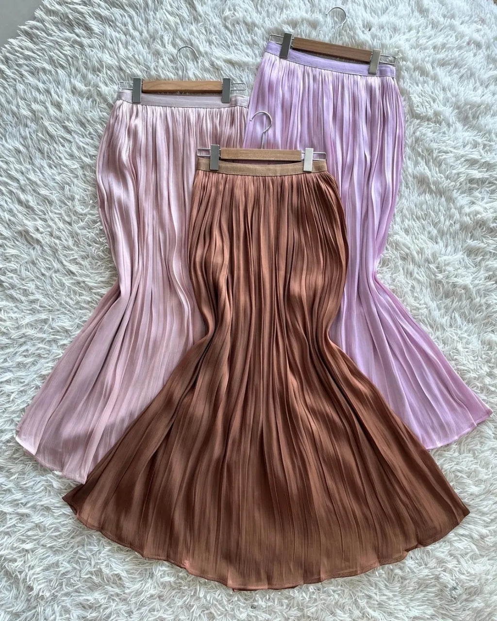 HW Cora Shimmer Flowy A-Cutting Skirt