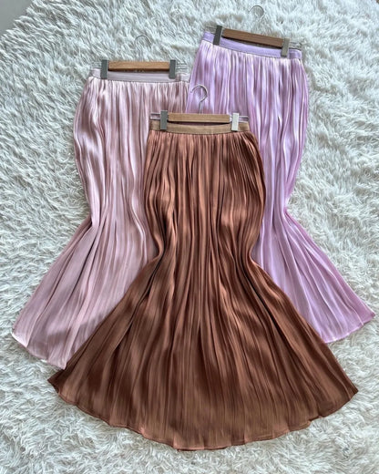HW Cora Shimmer Flowy A-Cutting Skirt