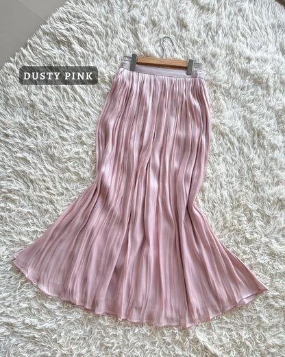 HW Cora Shimmer Flowy A-Cutting Skirt