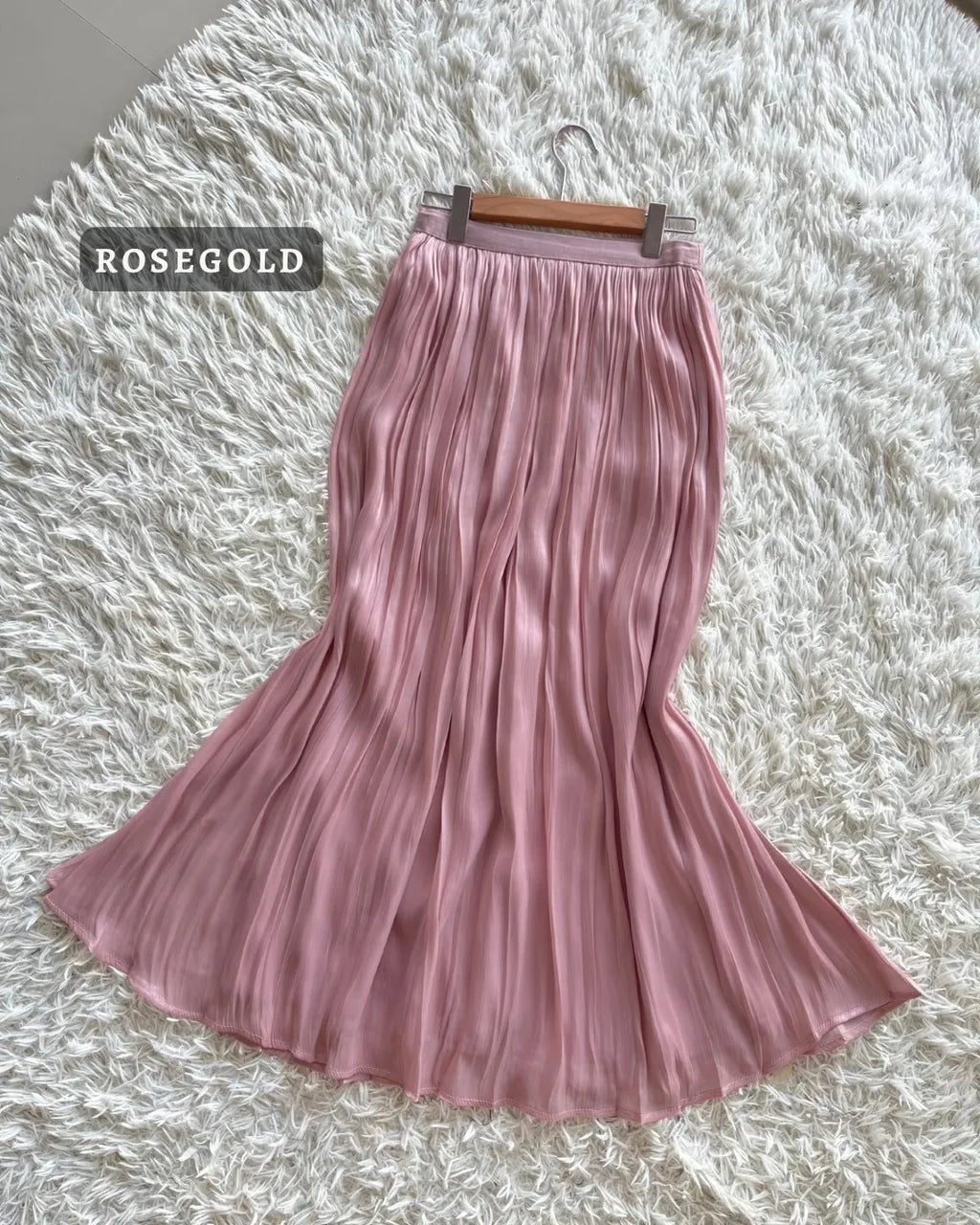 HW Cora Shimmer Flowy A-Cutting Skirt