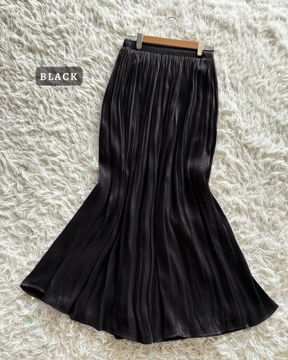 HW Cora Shimmer Flowy A-Cutting Skirt
