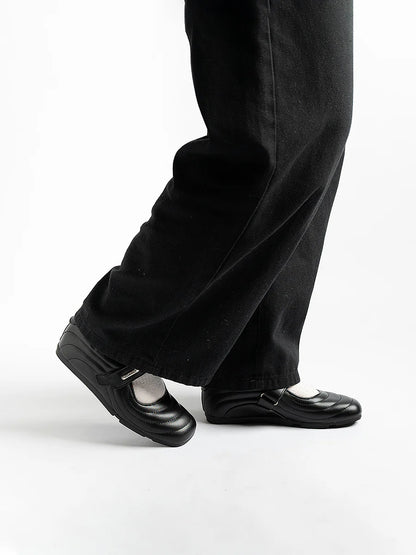 H2U Vince Leather Strap Flats