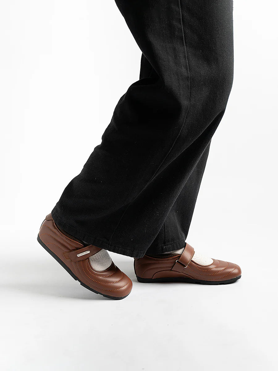 H2U Vince Leather Strap Flats