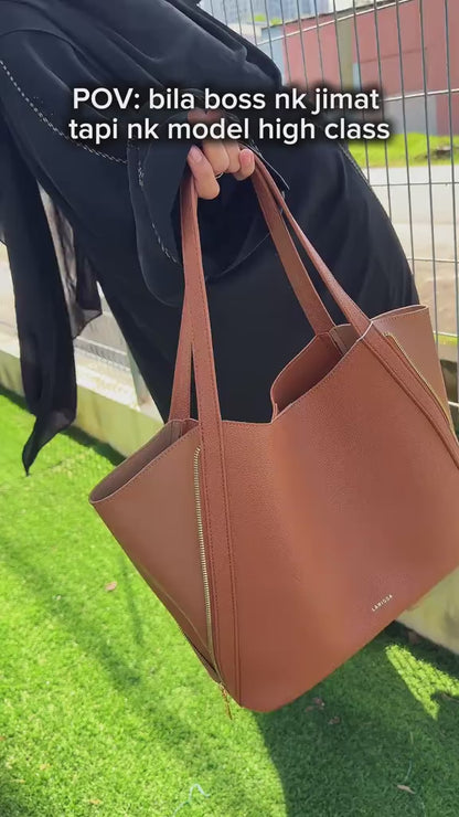 LARISSA Elona Tote Bag
